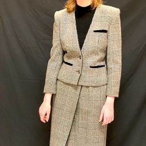 Queen’s Gambit rare vintage houndstooth suit